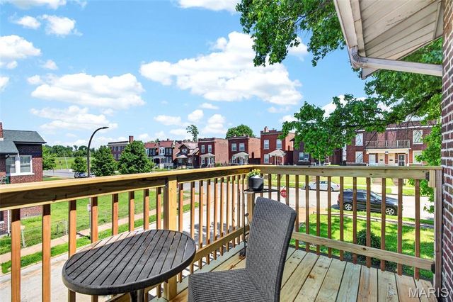 4404 Floriss Place, St Louis, MO 63115