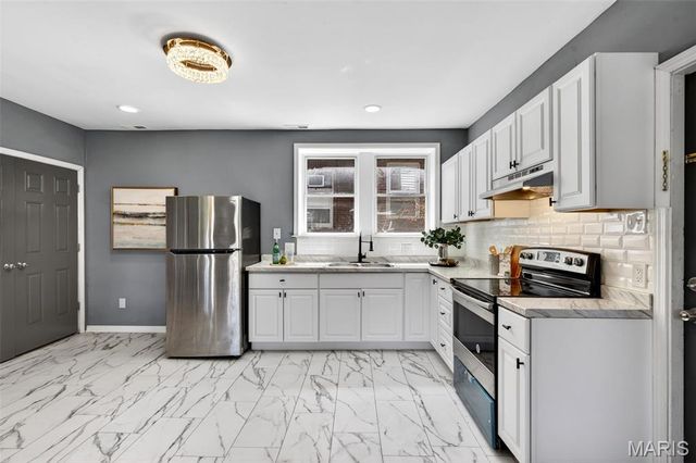 4404 Floriss Place, St Louis, MO 63115