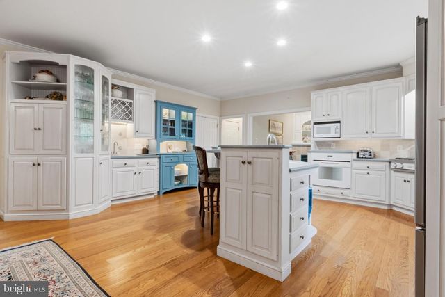 38 DEER HAVEN DR, Mullica Hill, NJ 08062