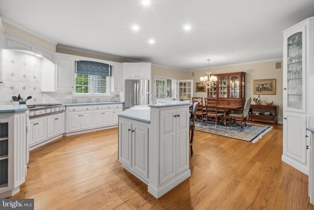 38 DEER HAVEN DR, Mullica Hill, NJ 08062
