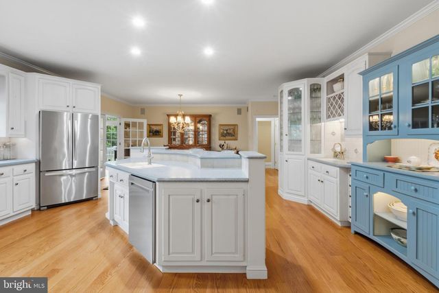 38 DEER HAVEN DR, Mullica Hill, NJ 08062