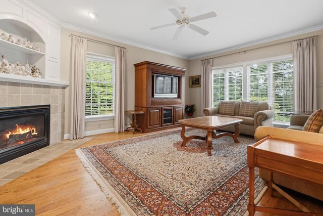 38 DEER HAVEN DR, Mullica Hill, NJ 08062