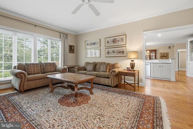 38 DEER HAVEN DR, Mullica Hill, NJ 08062