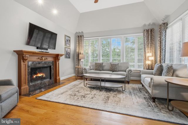 38 DEER HAVEN DR, Mullica Hill, NJ 08062