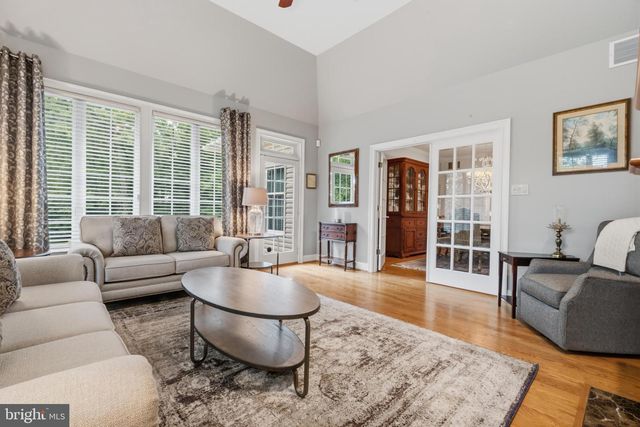 38 DEER HAVEN DR, Mullica Hill, NJ 08062
