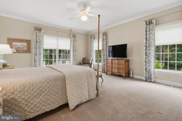 38 DEER HAVEN DR, Mullica Hill, NJ 08062