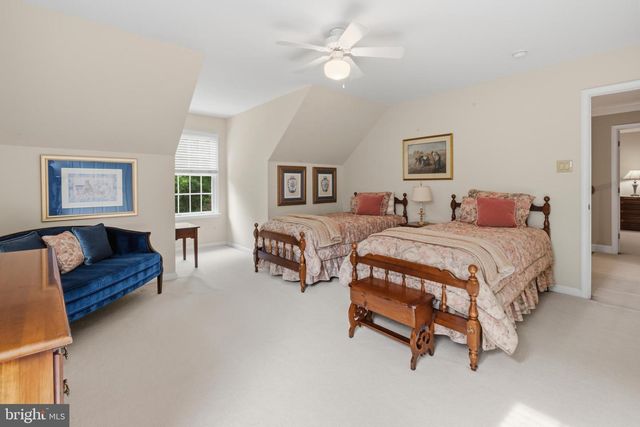 38 DEER HAVEN DR, Mullica Hill, NJ 08062