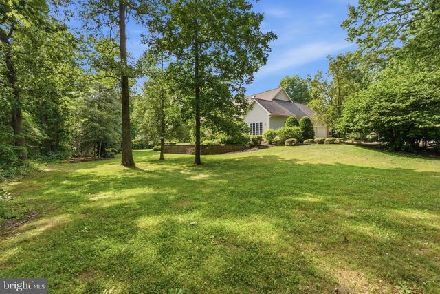 38 DEER HAVEN DR, Mullica Hill, NJ 08062