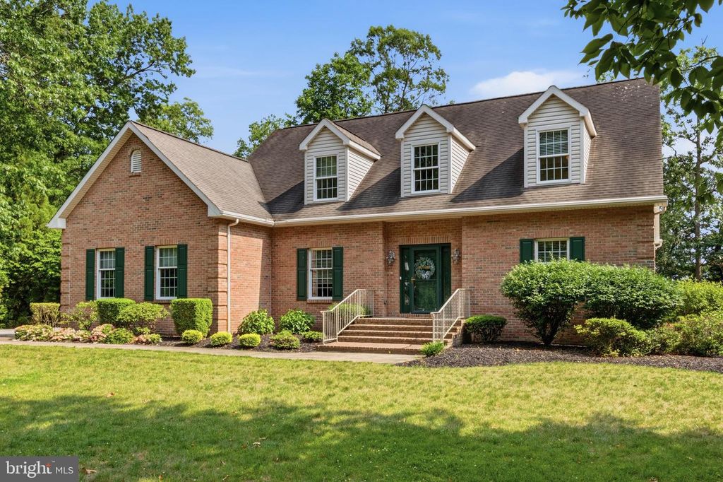 38 DEER HAVEN DR, Mullica Hill, NJ 08062