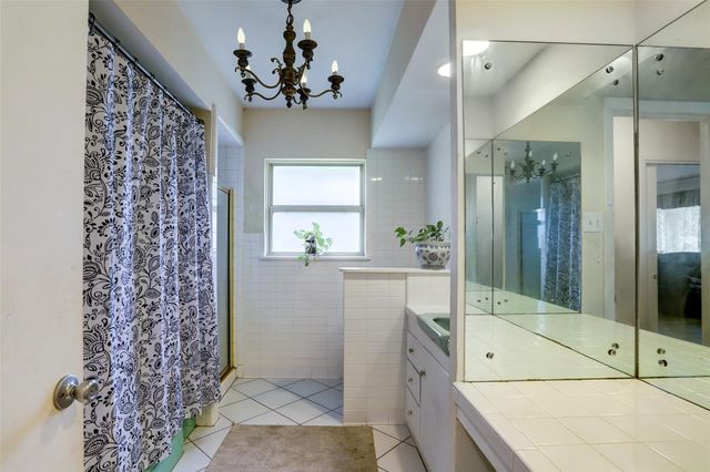 822 N Meyer Street, Sealy, TX 77474