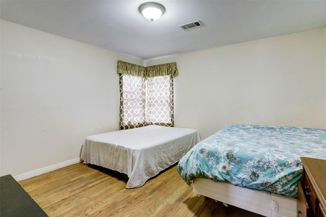 822 N Meyer Street, Sealy, TX 77474