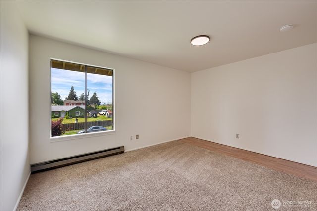 310 S 11th Street #212, Mount Vernon, WA 98274