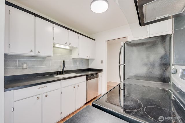 310 S 11th Street #212, Mount Vernon, WA 98274