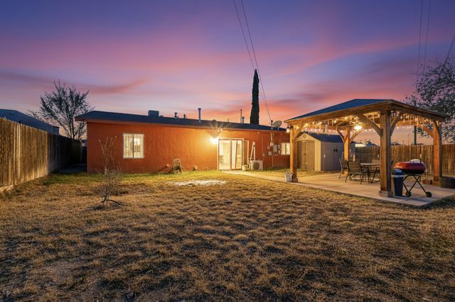 10217 Menaul Boulevard NE, Albuquerque, NM 87112