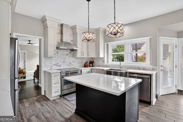 1070 Brockton Close NE, Marietta, GA 30068