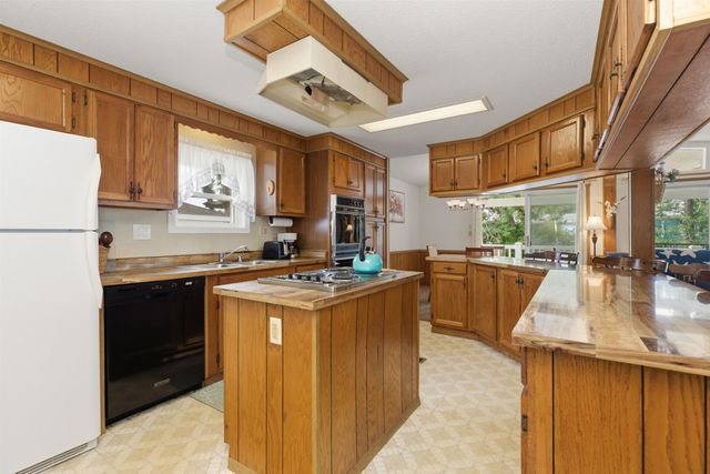 1864 Sunrise Dr., Surfside Beach, SC 29575