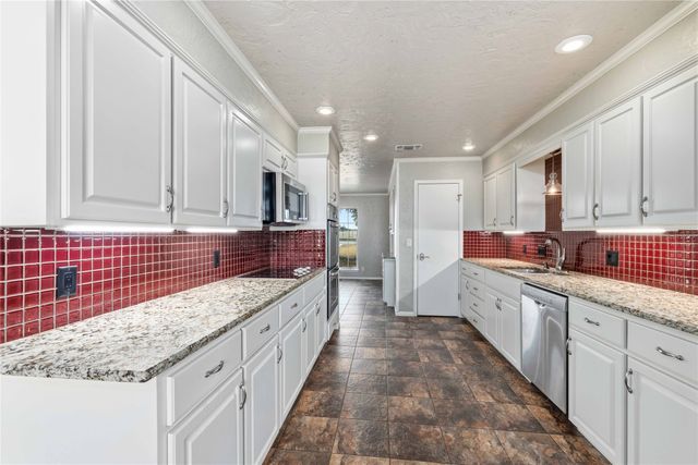 4700 Oak Ridge Drive, Brownwood, TX 76801