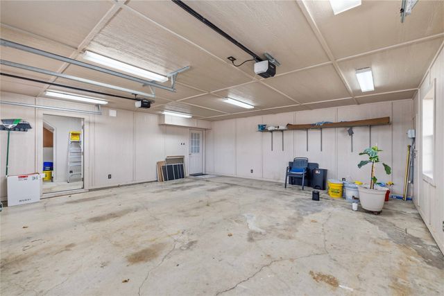 4700 Oak Ridge Drive, Brownwood, TX 76801