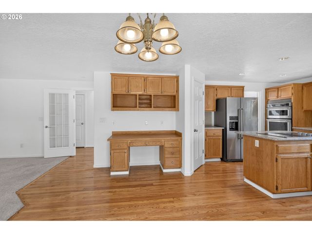 443 Ne LENOX St, Hillsboro, OR 97124