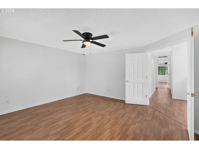 443 Ne LENOX St, Hillsboro, OR 97124