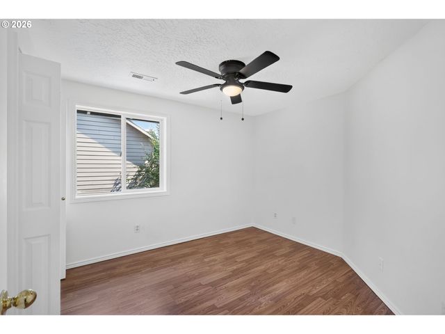 443 Ne LENOX St, Hillsboro, OR 97124
