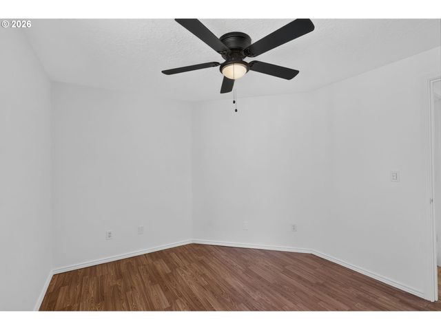 443 Ne LENOX St, Hillsboro, OR 97124