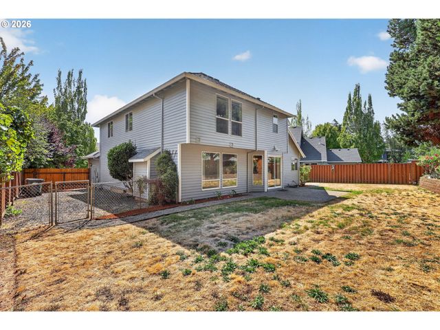 443 Ne LENOX St, Hillsboro, OR 97124