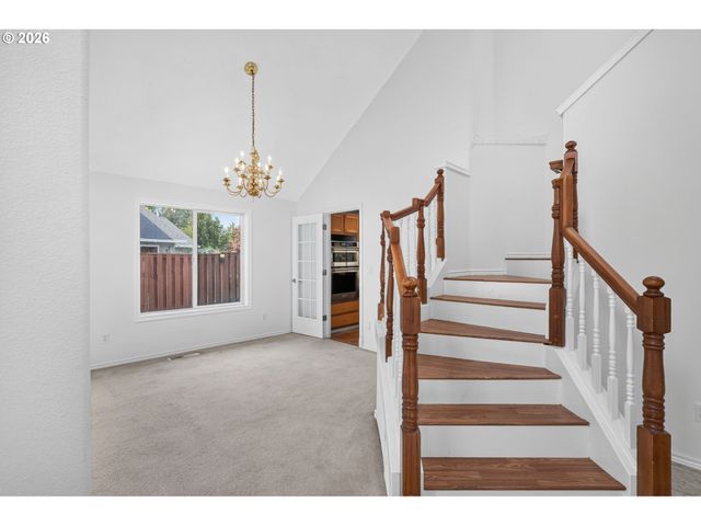 443 Ne LENOX St, Hillsboro, OR 97124