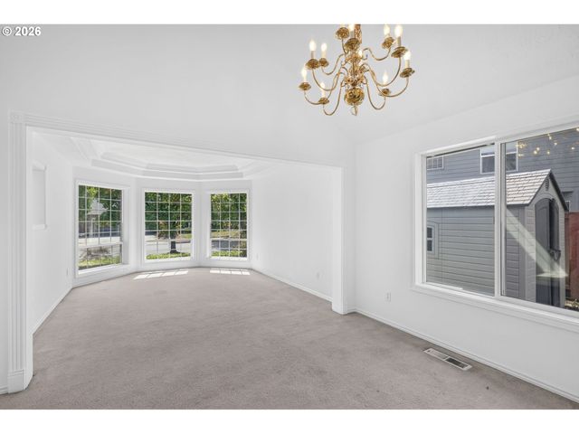 443 Ne LENOX St, Hillsboro, OR 97124