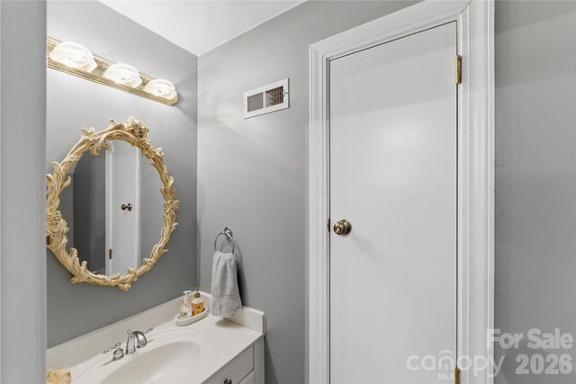 402 W Glenview Drive W 234-235, Salisbury, NC 28147