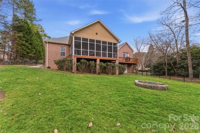 402 W Glenview Drive W 234-235, Salisbury, NC 28147