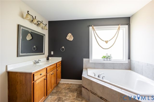 16325 Dolton Dr, Chesterfield, VA 23832