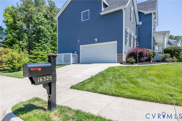 16325 Dolton Dr, Chesterfield, VA 23832