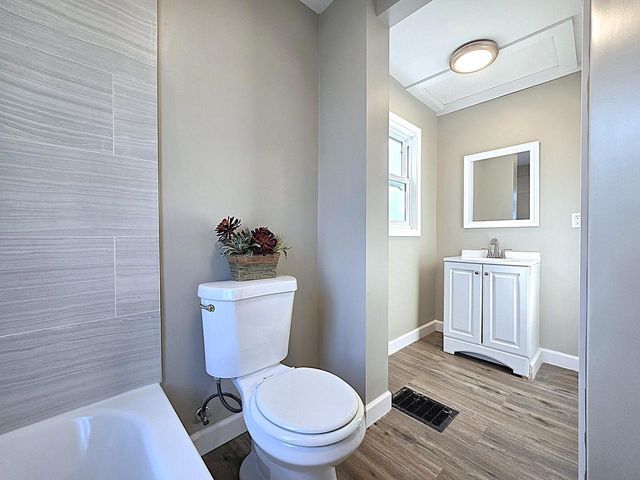 3617 W Douglas AVENUE, Milwaukee, WI 53209