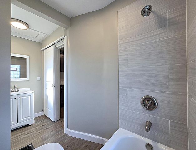 3617 W Douglas AVENUE, Milwaukee, WI 53209