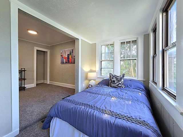3617 W Douglas AVENUE, Milwaukee, WI 53209