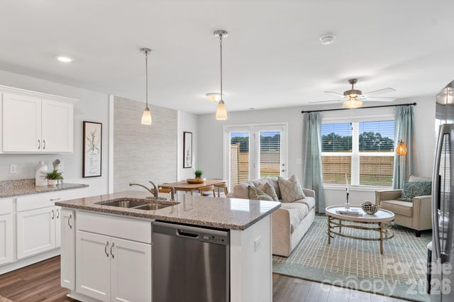 3005 Kingsfield Road 46, Charlotte, NC 28208