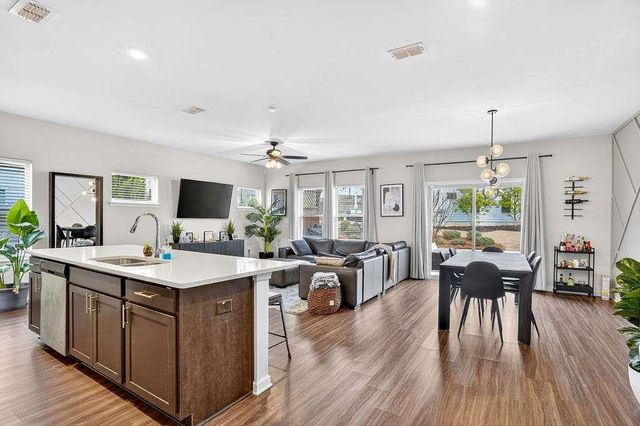 830 Ironhorse Lane, Mableton, GA 30126