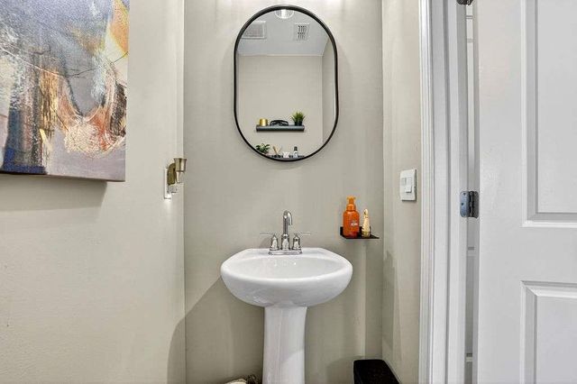 830 Ironhorse Lane, Mableton, GA 30126