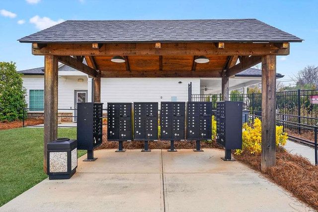 830 Ironhorse Lane, Mableton, GA 30126