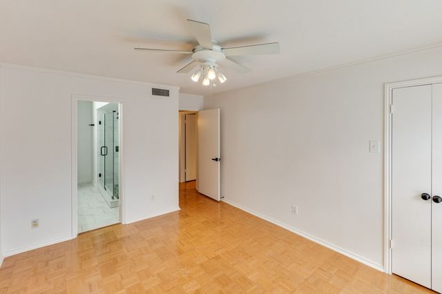 15221 Berry Trail 304, Dallas, TX 75248