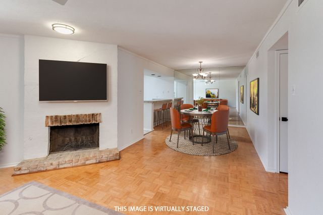 15221 Berry Trail 304, Dallas, TX 75248