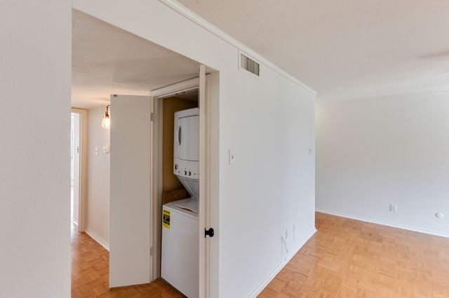 15221 Berry Trail 304, Dallas, TX 75248