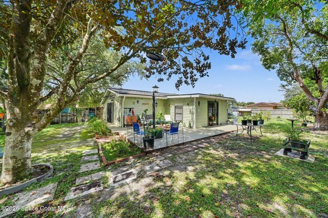 2399 Kimberly Drive, Deltona, FL 32738