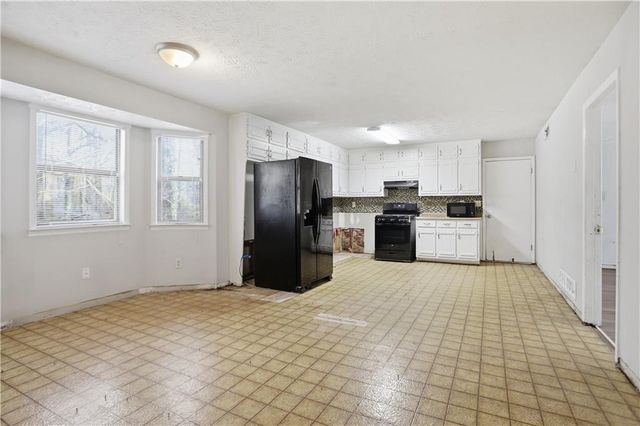 120 Windsong Court, Stockbridge, GA 30281