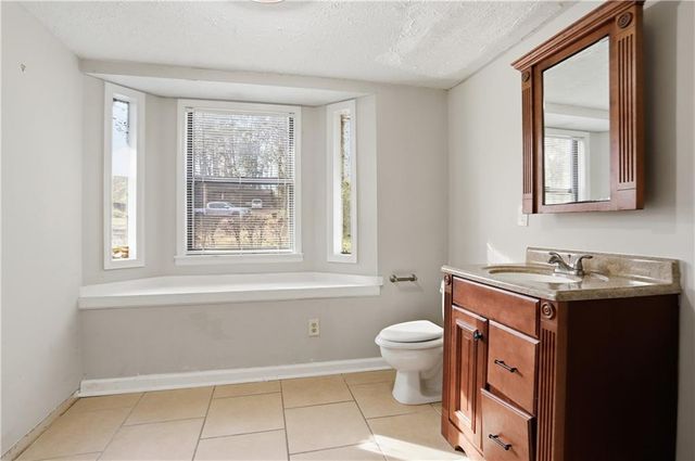 120 Windsong Court, Stockbridge, GA 30281