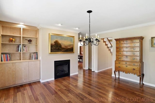 309 Glen Garry Court, Holland, MI 49423