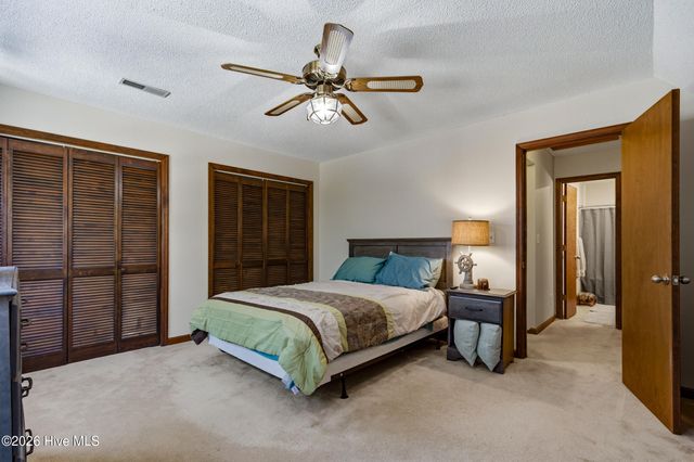 474 Oakwood Drive NW, Calabash, NC 28467