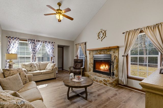 474 Oakwood Drive NW, Calabash, NC 28467