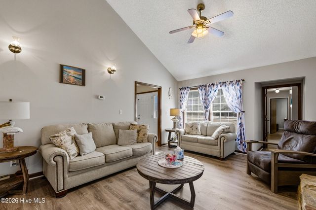 474 Oakwood Drive NW, Calabash, NC 28467